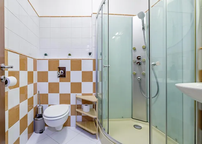 Klariska Near Michael's Gate Apartmán *