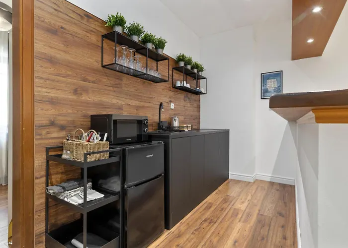 Klariska Near Michael's Gate